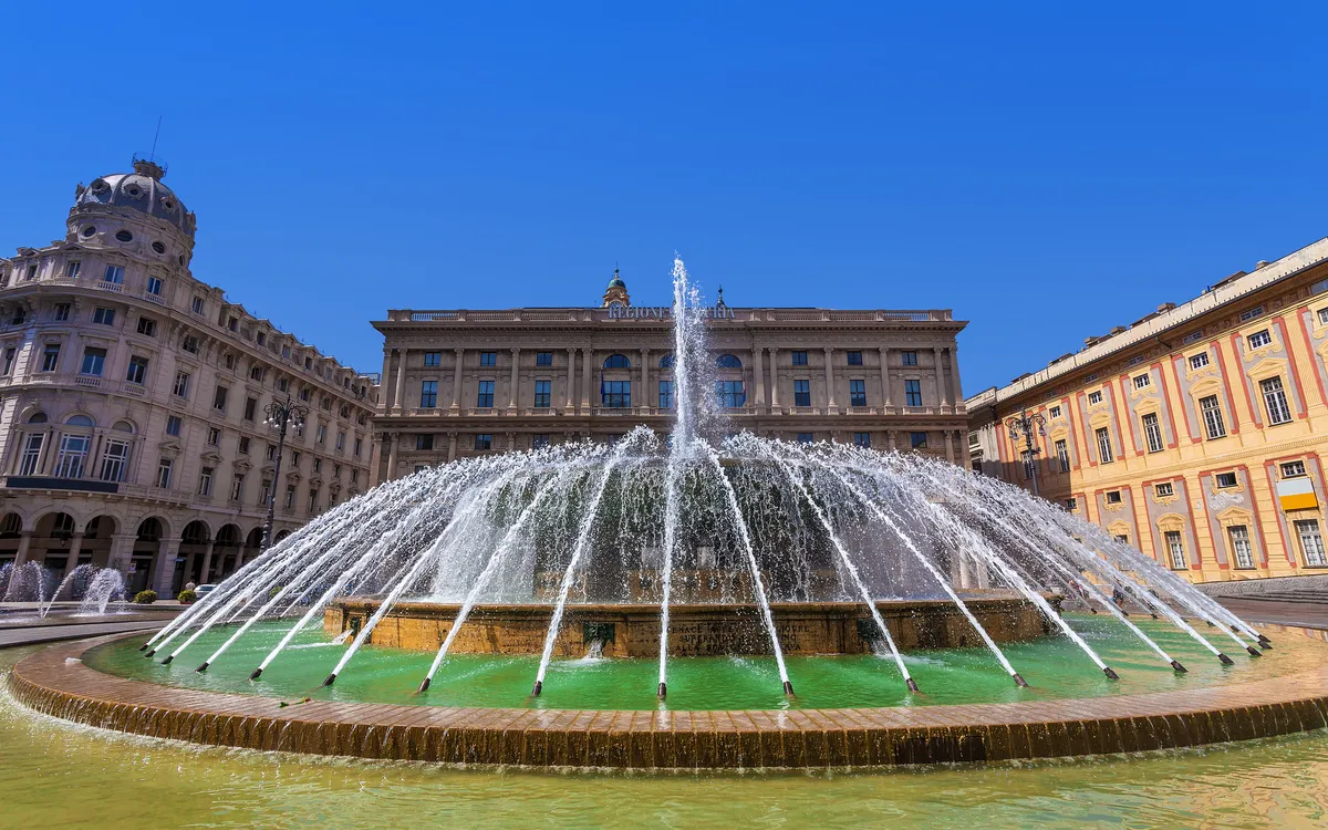 Brunnen auf der Piazza de Ferrari in Genua