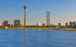 Düsseldorf am Abend