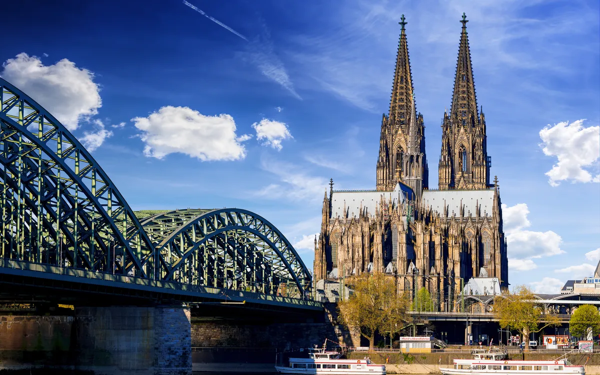 Hohenzollernbrücke und Kölner Dom