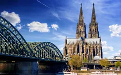 Hohenzollernbrücke und Kölner Dom