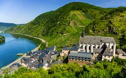 Luftaufnahme von Beilstein von der Burg Metternich, Deutschland