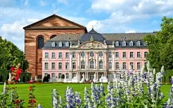 Kurfürstliches Palais und Konstantinbasilika in Trier