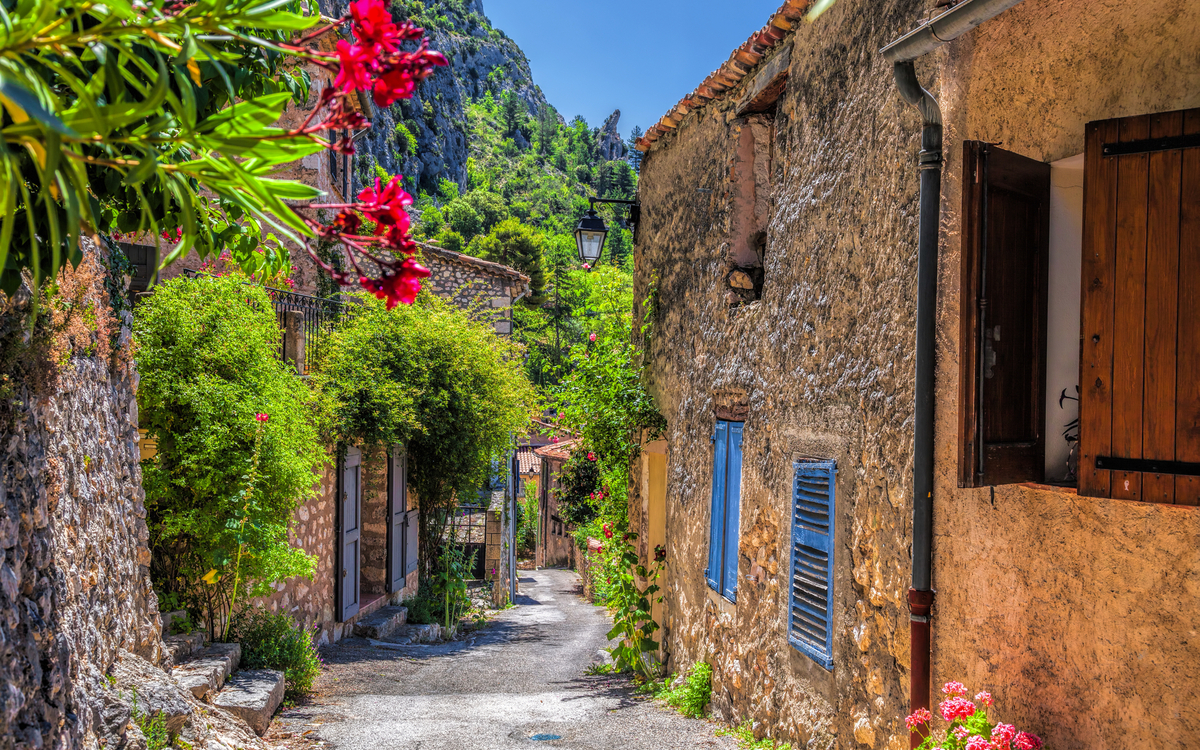 Moustiers-Sainte-Marie in der Provence