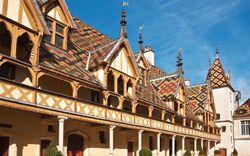 Das berühmte ehem. Hospiz in Beaune