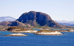 Torghatten, Torget-Insel, nahe Bronnoysund, Norwegen