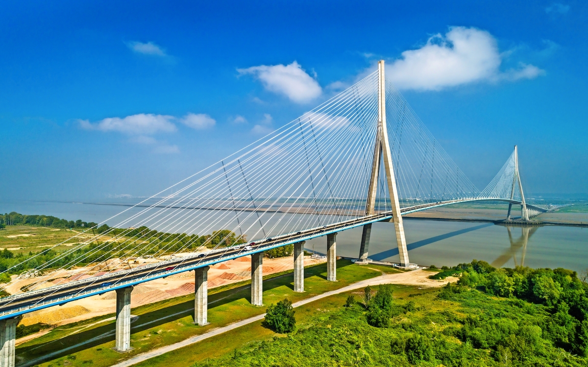 Verbindung zwischen Le Havre und Honfleur: Schrägseilbrücke Pont de Normandie
