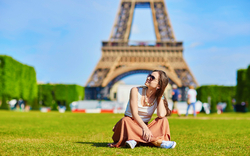 Pause vor dem Eiffelturm