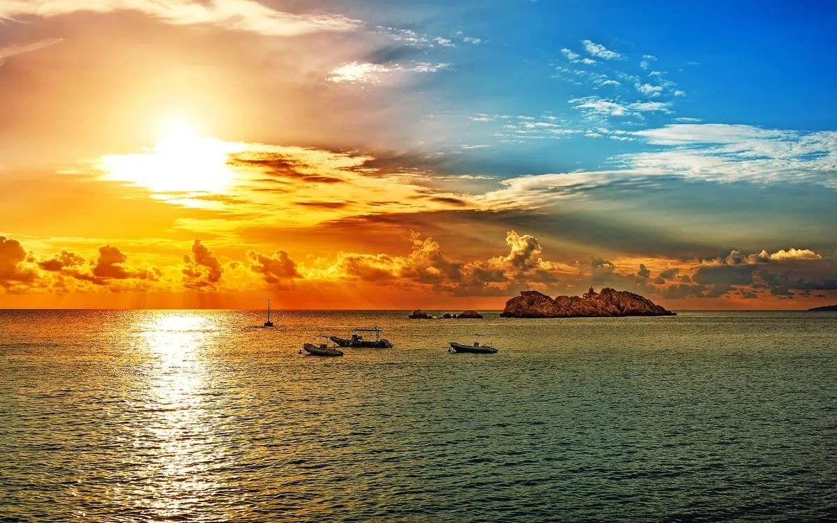 Traumhafter Sonnenuntergang an der Adria bei Dubrovnik