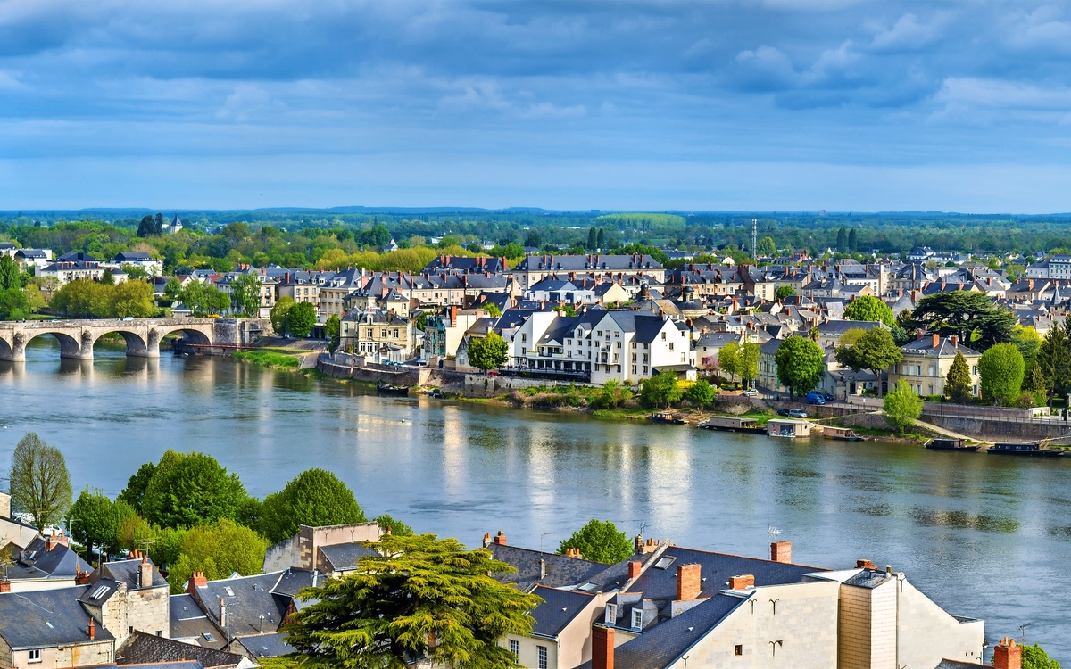 Panorama von Saumur auf der Loire in Frankreich