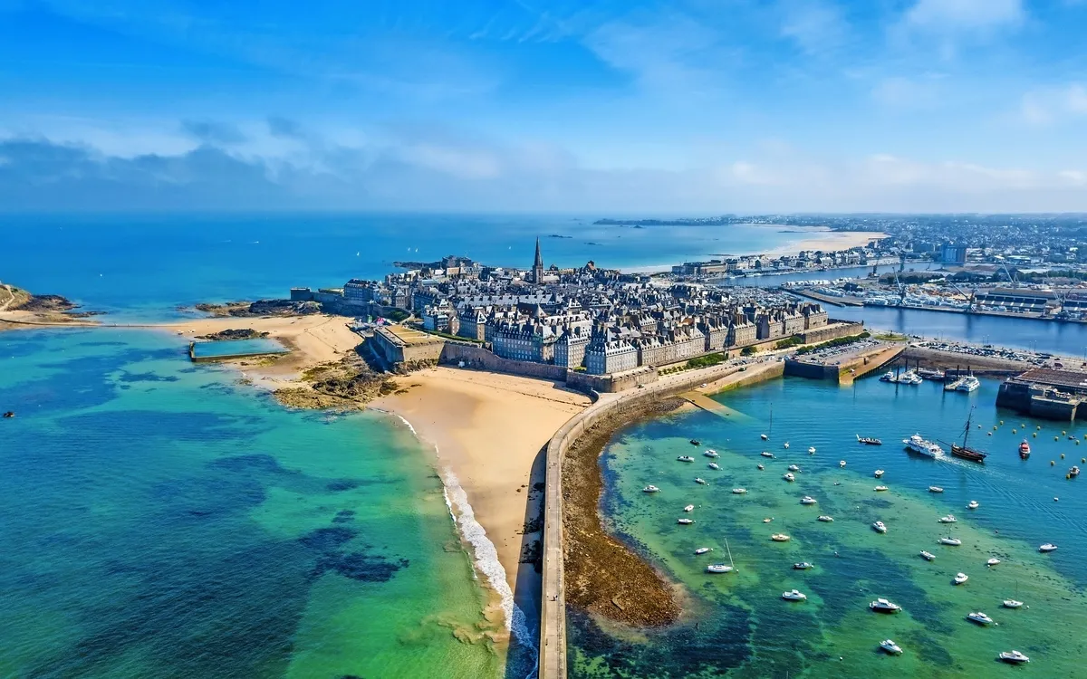 Vogelperspektive der schönen Stadt von Privateers - Heiliges Malo in Bretagne, Frankreich