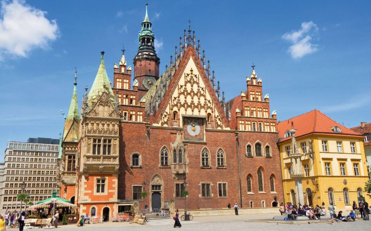 Ostfassade des Breslauer Rathauses