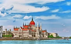 Ungarisches Parlament in Budapest