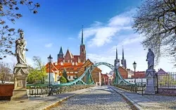Brücke zur Insel Tumski (Kathedrale) in Breslau
