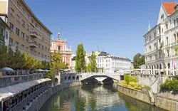 Tromostovje Brücke in Ljubljana