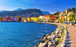 Torbole in der Provinz Trentino am Gardasee, Italien