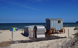 Badekarren am Binzer Strand