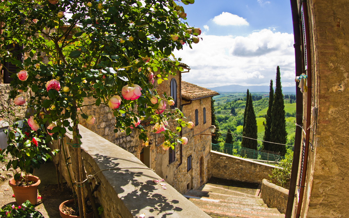 die Hügelstadt San Gimignano in der Toskana, Italien