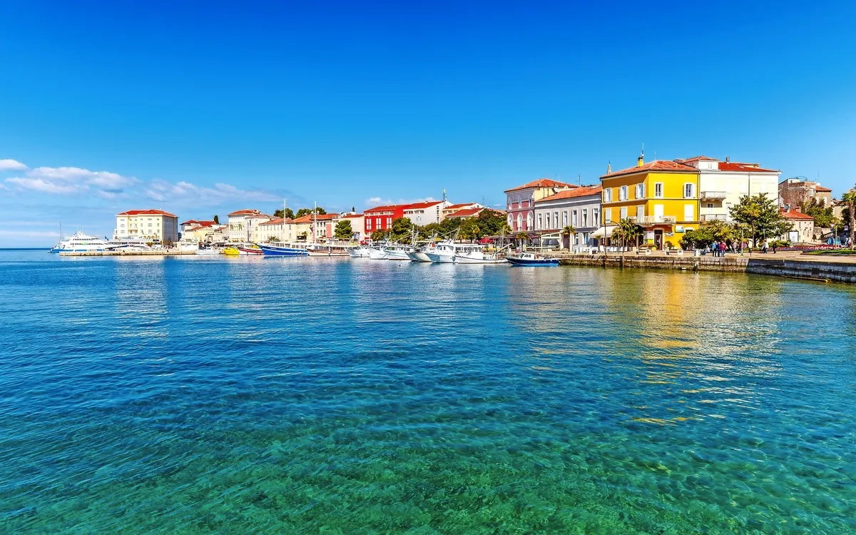 Porec Stadt und Hafen