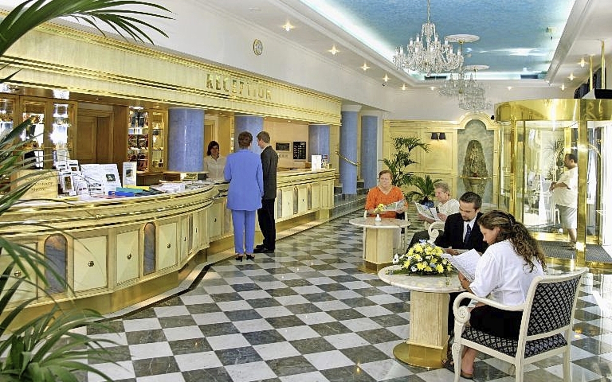 Health Spa Resort Grandhotel Pacifik Rezeption