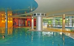 Kurhotel Ikar Plaza Innenbecken