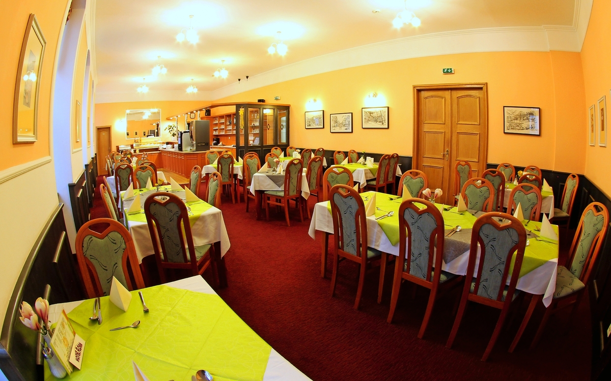 Hotel Flora Speisesaal