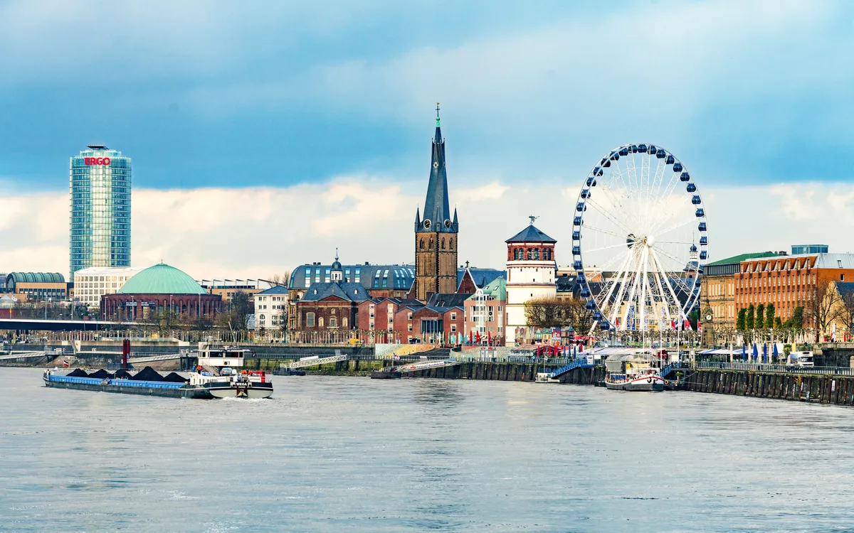 Rheinpromenade in Düsseldorf