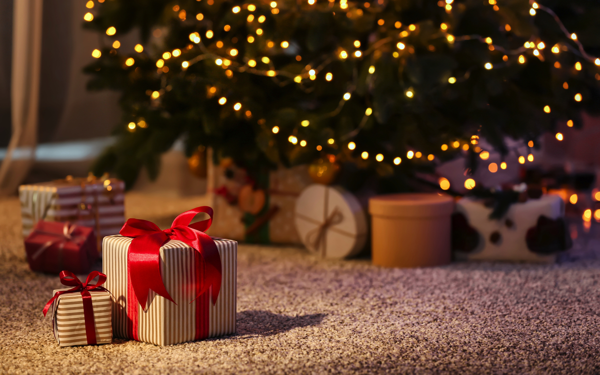 Geschenke unterm Baum