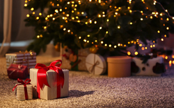 Geschenke unterm Baum