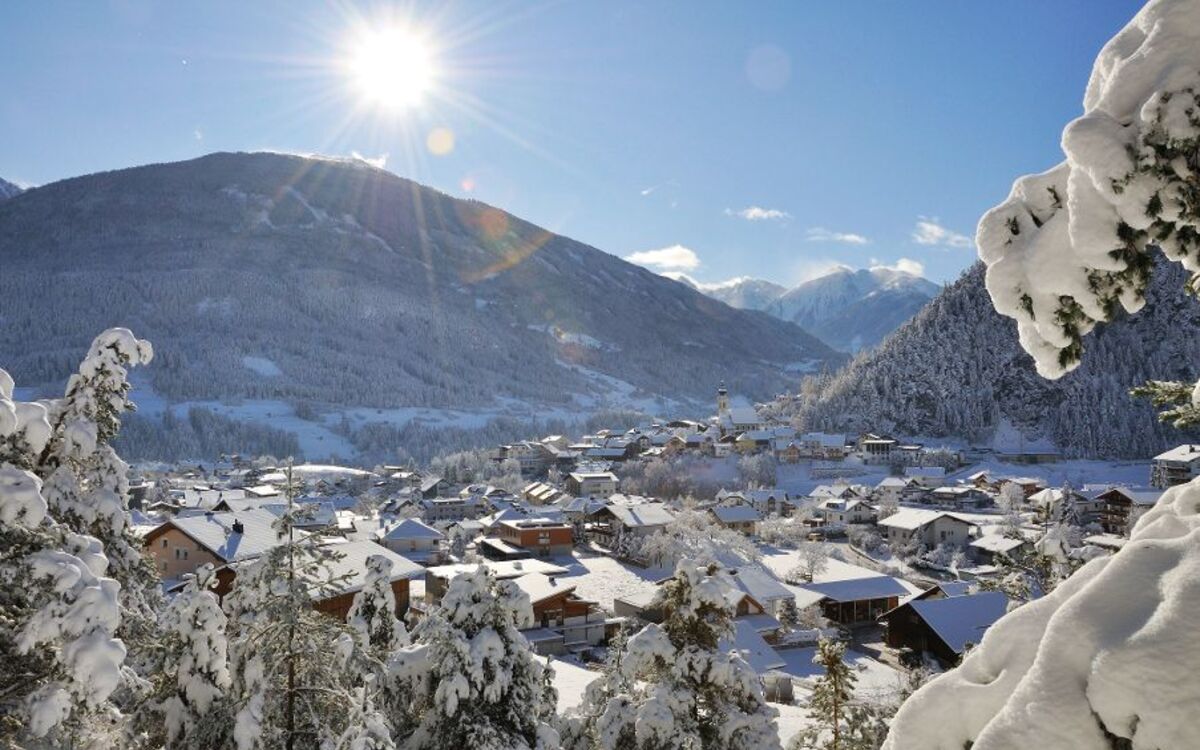 Blick auf Arzl im Pitztal
