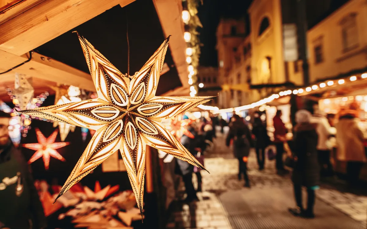 Christkindlmarkt am Rathausplatz in Wien, Österreich