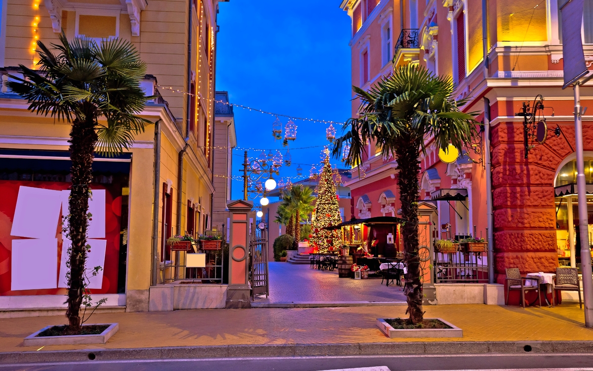 Opatija zur Weihnachtszeit, Kroatien