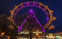 Riesenrad im Wiener Vergnügungspark Prater am Weihnachtsabend