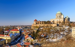 Die Basilika in Esztergom und die schöne Vogelperspektive der Stadt, Esztergom, Ungarn