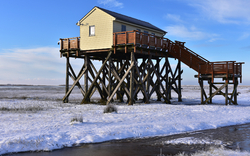 Pfahlbauten in St. Peter-Ording,