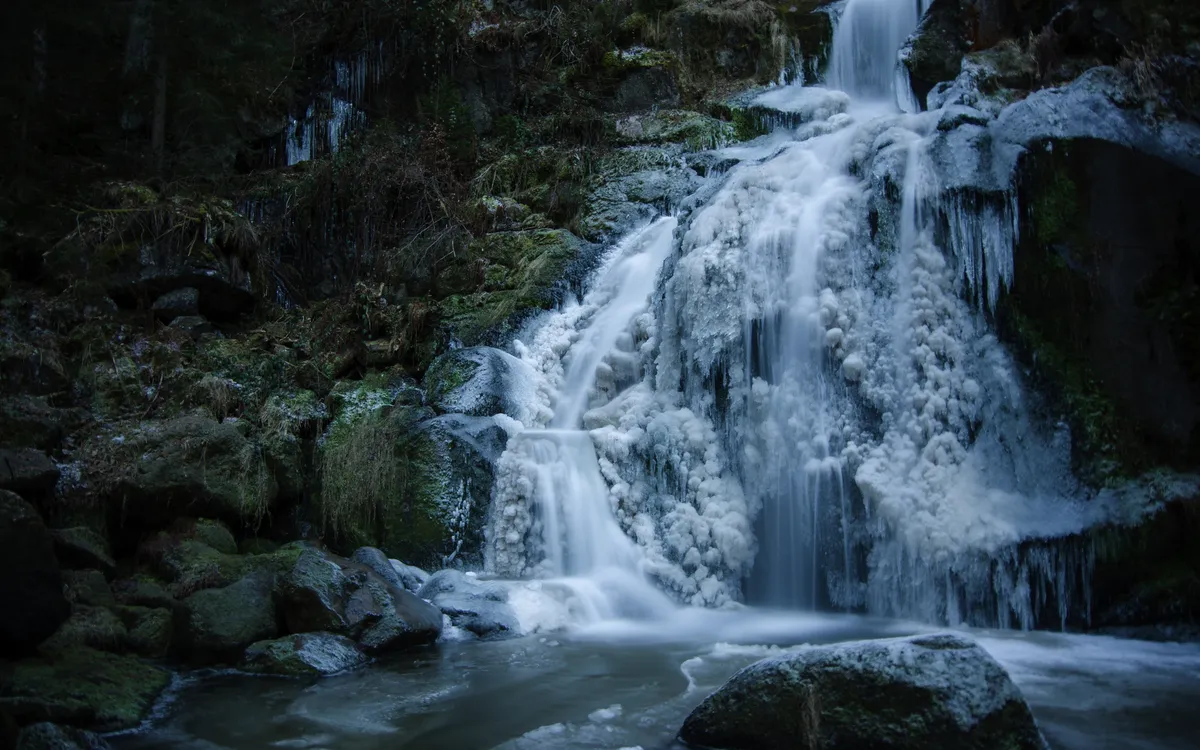 zugefrorener Wasserfall in Triberg, Schwarzwald