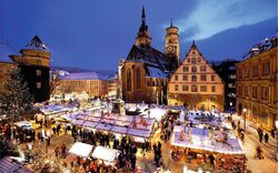 Weihnachsmarkt auf dem Stuttgarter Schillerplatz