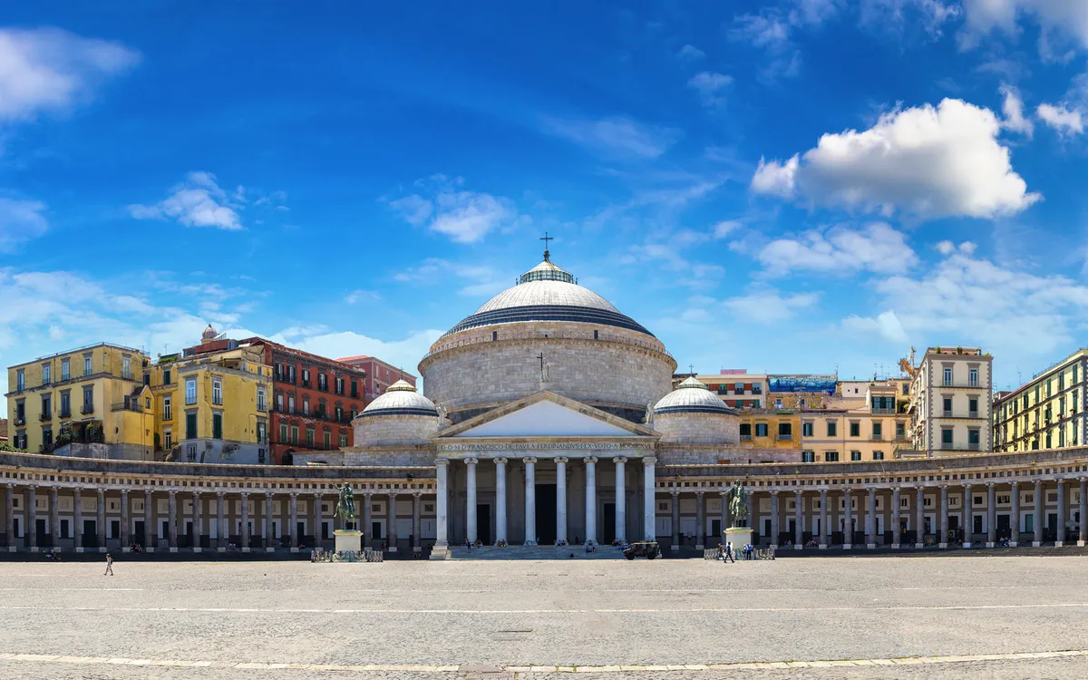 San Francesco di Paola - eine Kirche in Neapel, Italien
