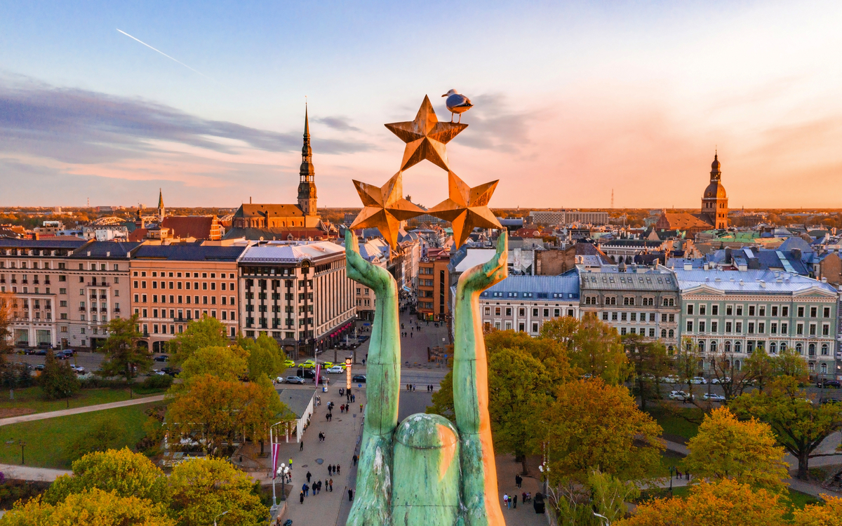 Panorama-Luftaufnahme der Altstadt von Riga