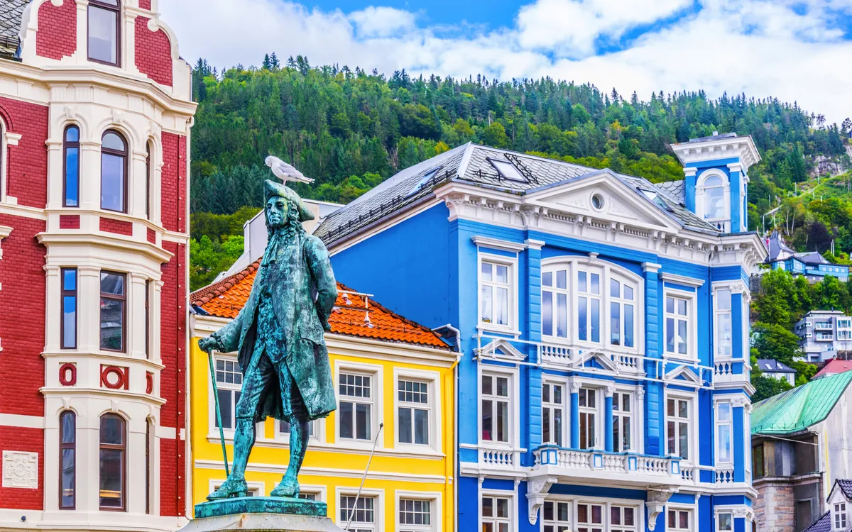 Statue von Baron Ludvig Holberg in Bergen