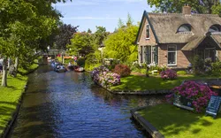 Giethoorn in der nordöstlichen niederländischen Provinz Overijssel