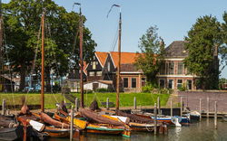 der alte Hafen der Hansestadt Kampen an der IJssel in Overijssel, Niederlande