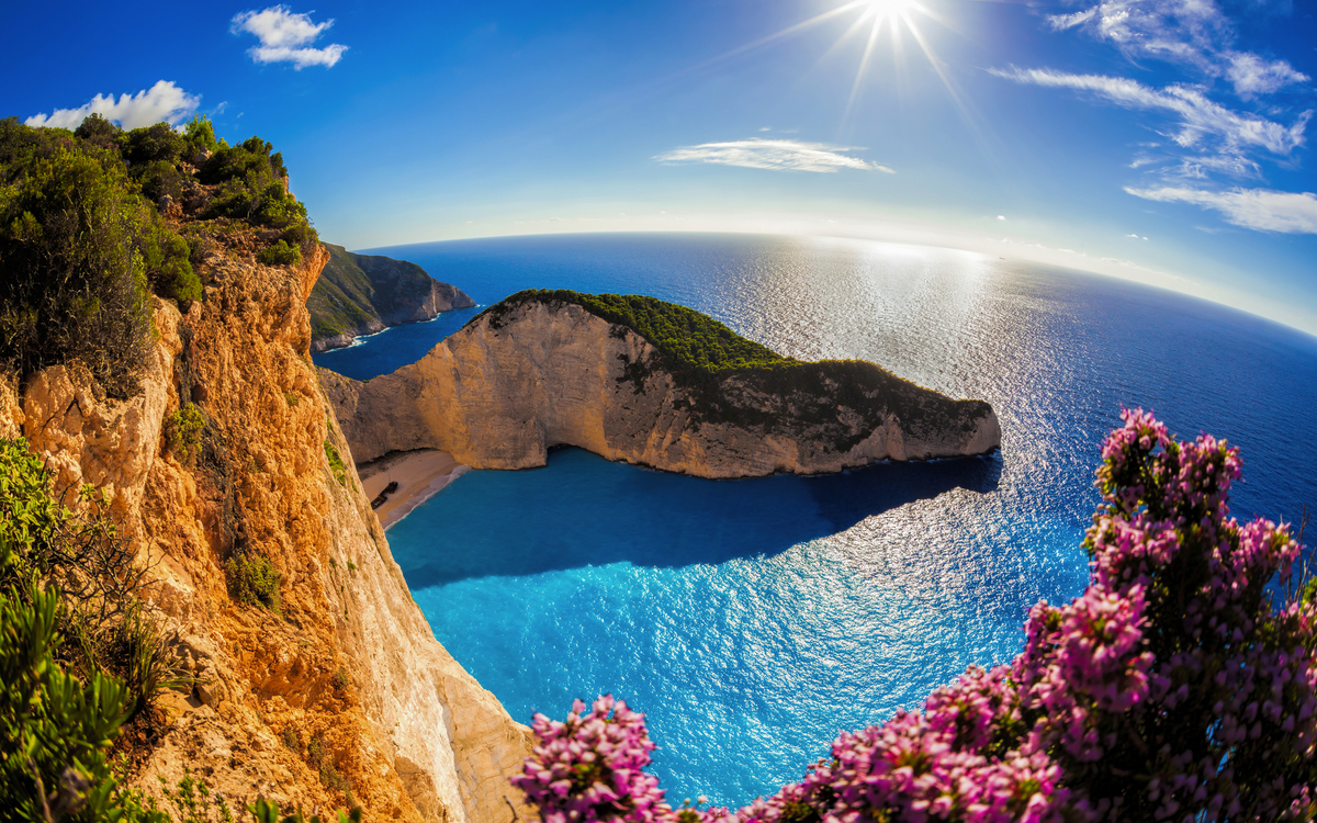 Strand von Navagio auf der griechischen Insel Zakynthos
