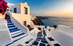Sonnenaufgang über der Insel Santorini