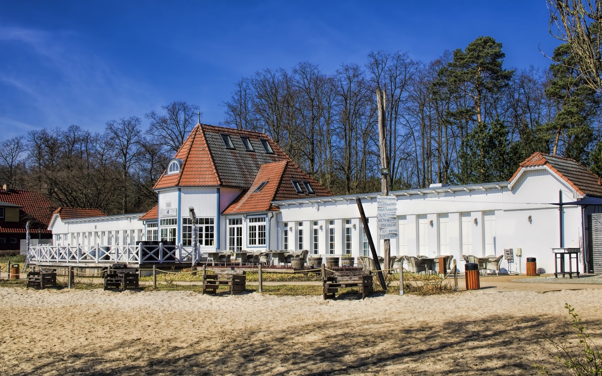 altes Badehaus von Bad Saarow im Winter