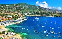 azurblaue Küste von Nizza