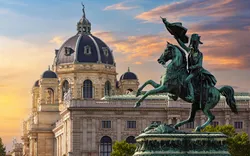 Statue von Erzherzog Karl am Heldenplatz in Wien