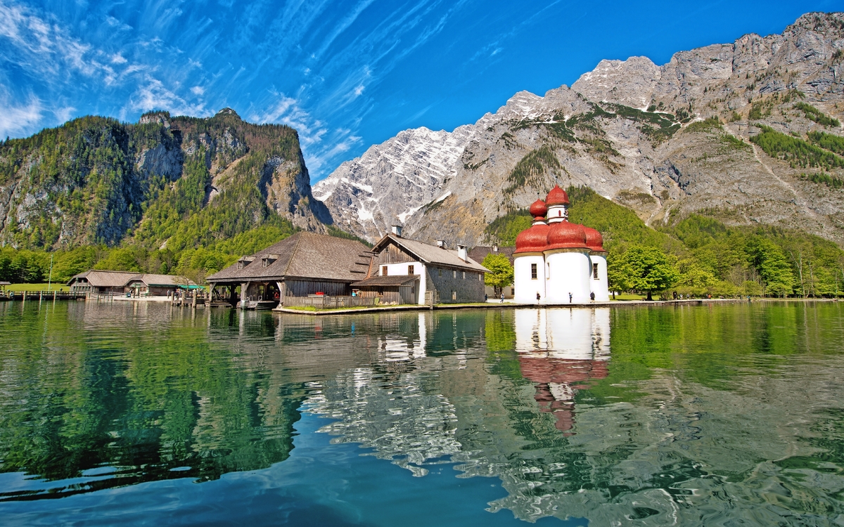 Kirche St. Bartholomä im Königssee in Bayern, Deutschland
