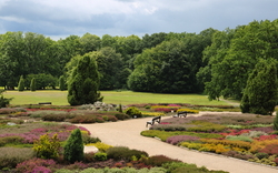Landschaft in der Lüneburger Heide im Heidegarten Schneverdingen