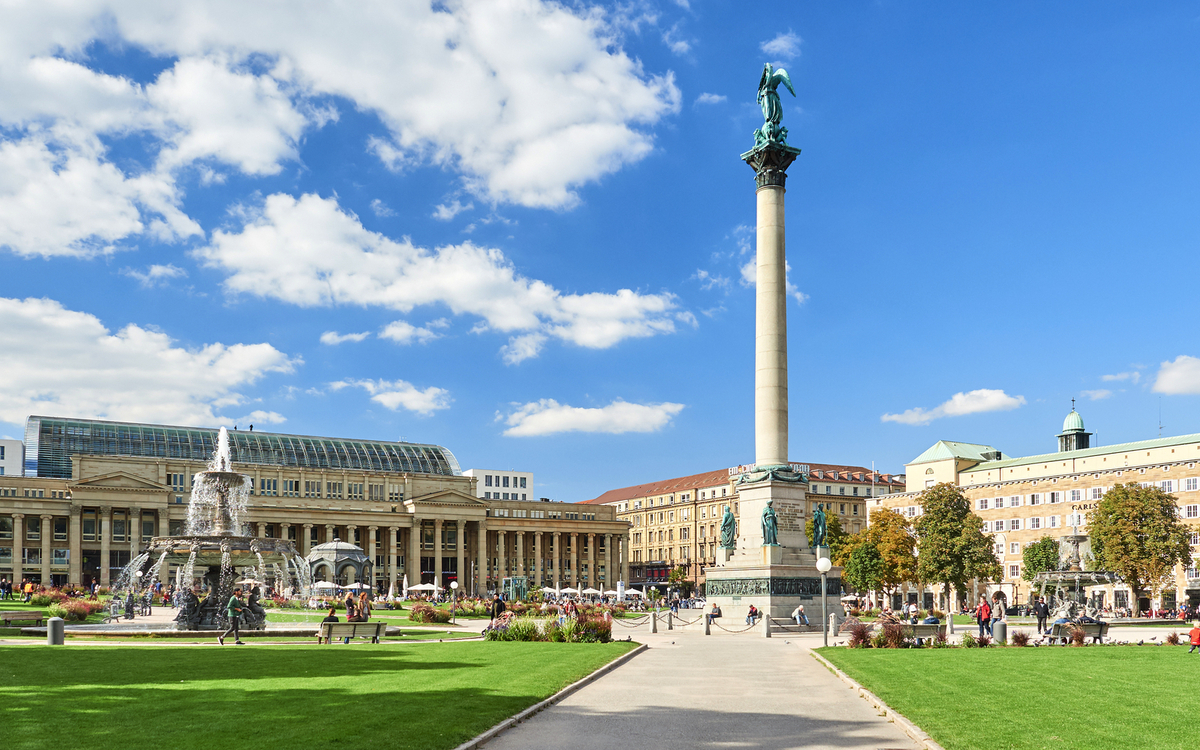Jubiläumssäule auf dem Schlossplatz in Stuttgart