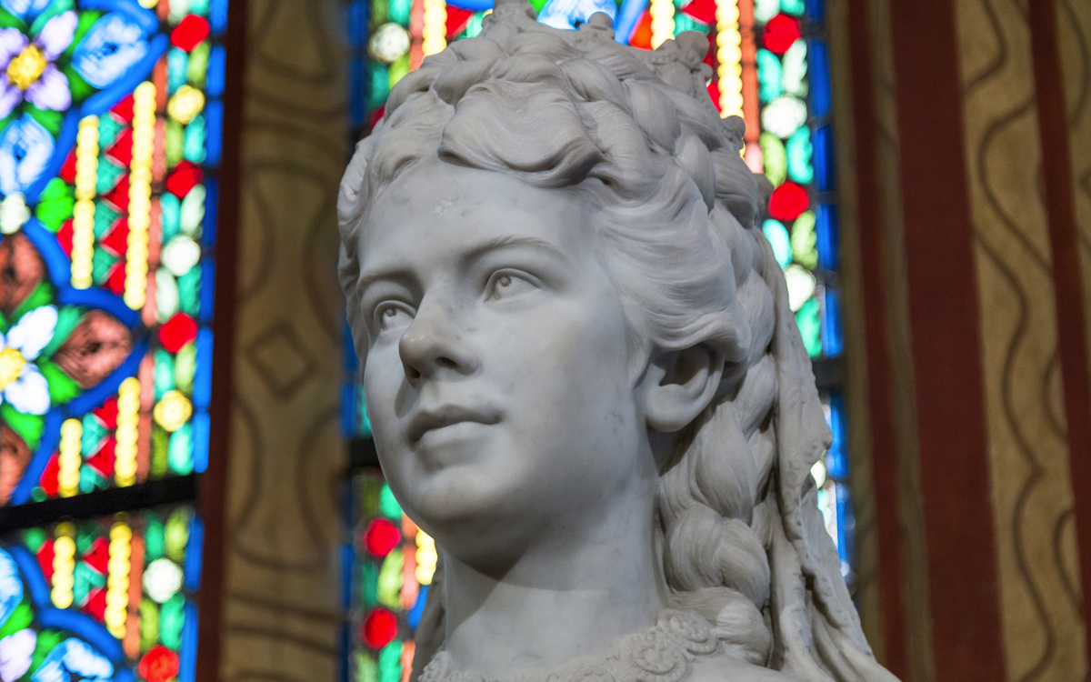 Skulptur der Kaiserin Elisabeth von Österreich und Königin von Ungarn